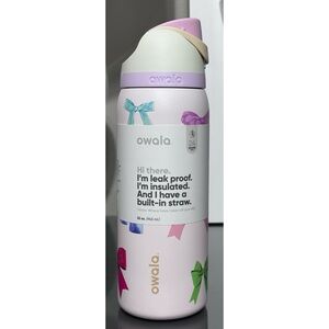 OWALA 32oz FreeSip Water Bottle,‎ GIRLHOOD BOWS
